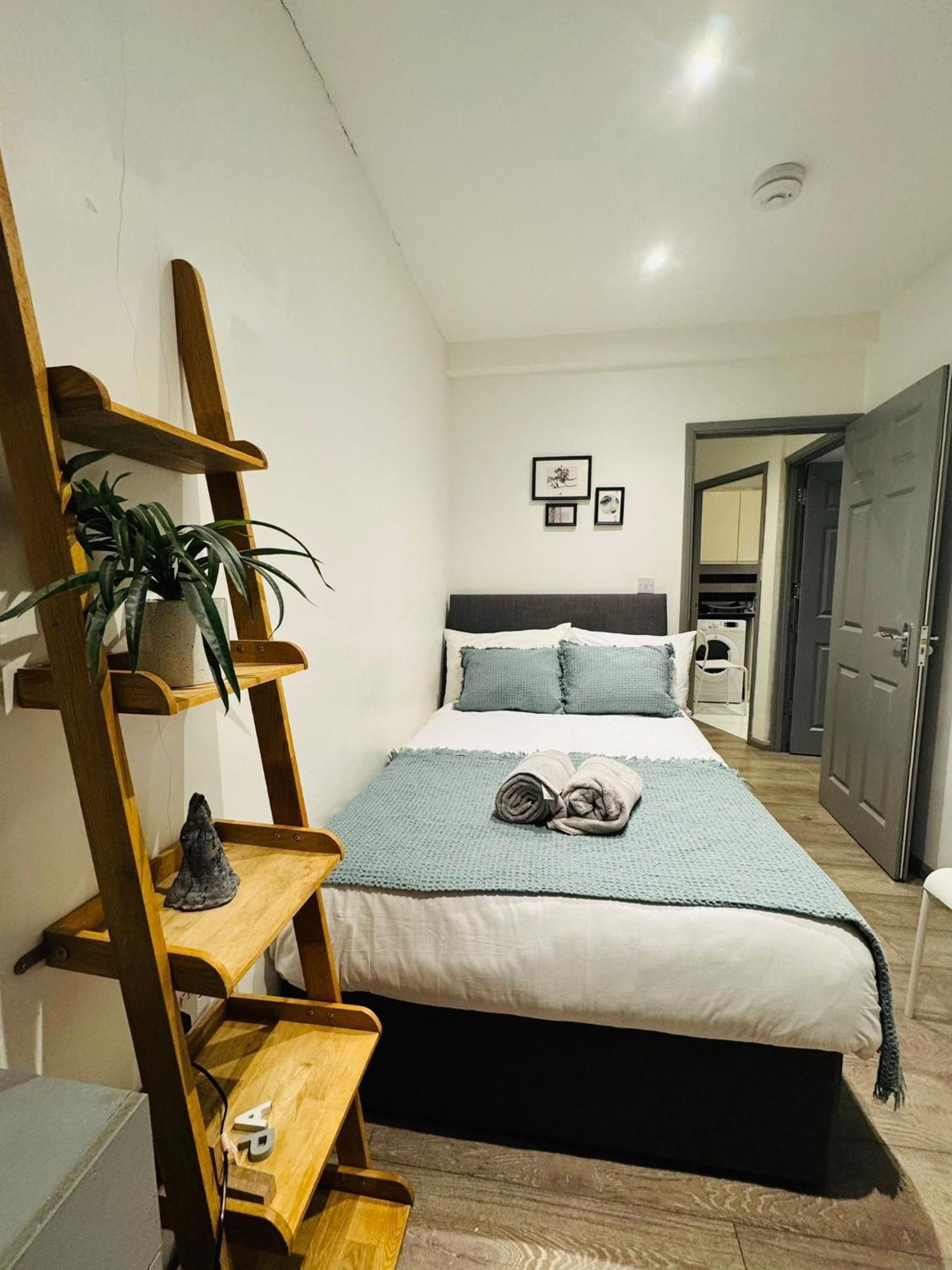 "Spacious Family, Friendly" 1 Bedroom In Kings Cross, St Pancras!!!118A Λονδίνο Εξωτερικό φωτογραφία