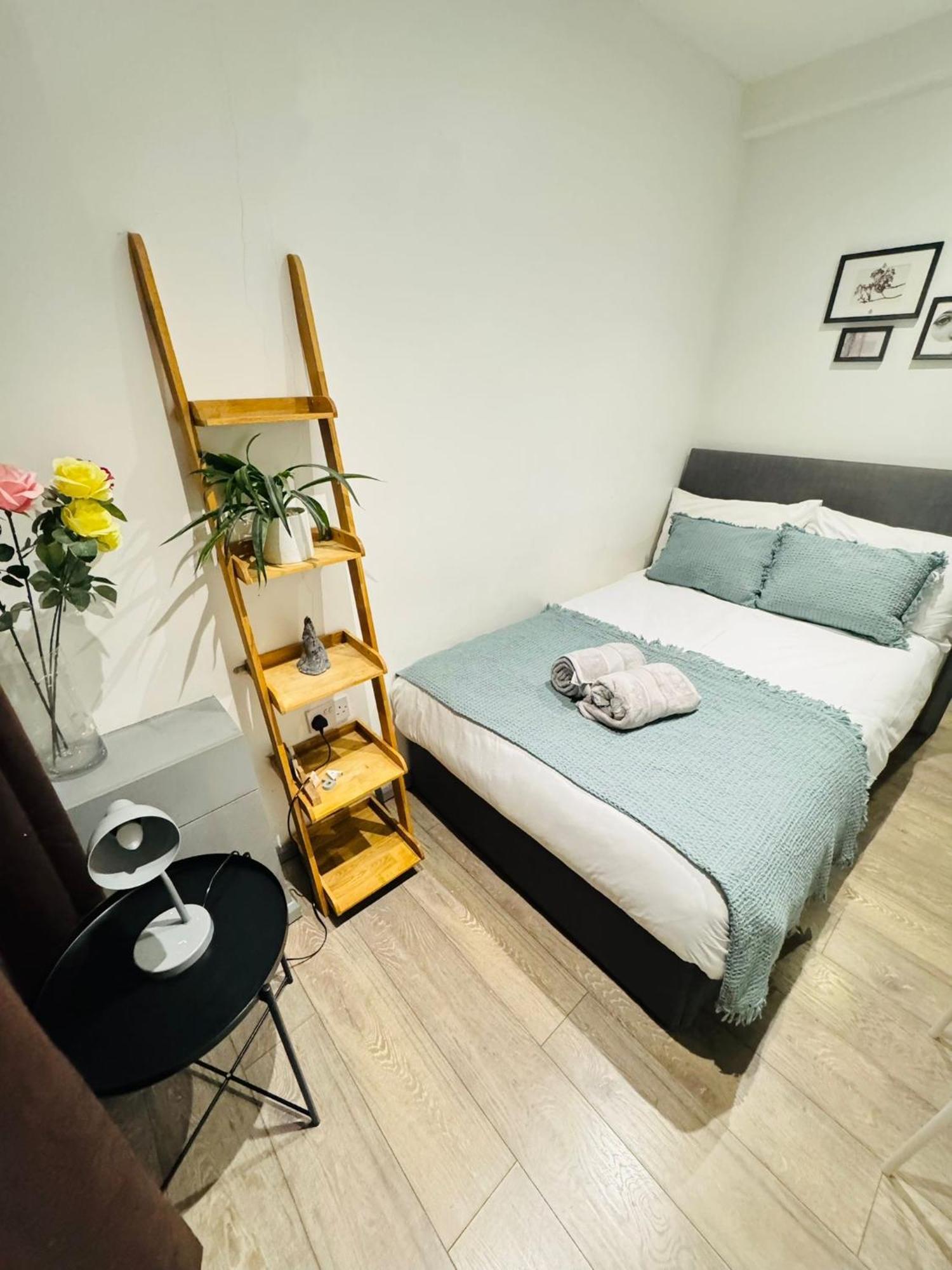 "Spacious Family, Friendly" 1 Bedroom In Kings Cross, St Pancras!!!118A Λονδίνο Εξωτερικό φωτογραφία